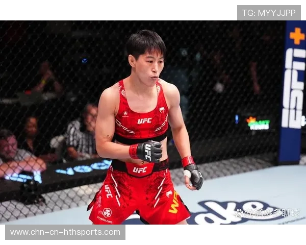 拳台惊魂：一场意外中裁判的腹部危机，背后隐藏的UFC真相