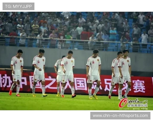 中国足球国家队积极备战国际重大赛事，国足 备战